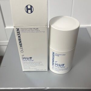 OLEHENRIKSEN PHAT Glow Facial